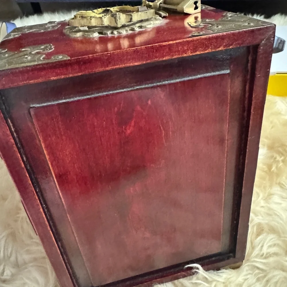 Vintage Wooden Jewelry Box with Brass Accents - Picture 4 of 8